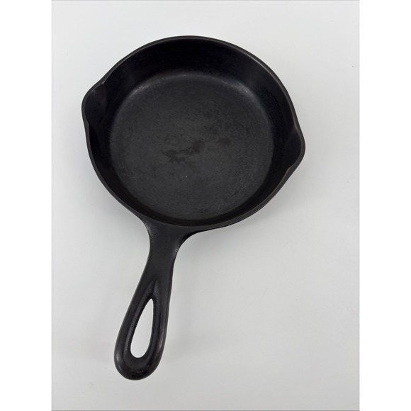 Wagner Ware Other - Vintage 6 1/2" Wagner Ware No. 3 Cast Iron Sidney-0 Skillet # 1053 Frying Pan